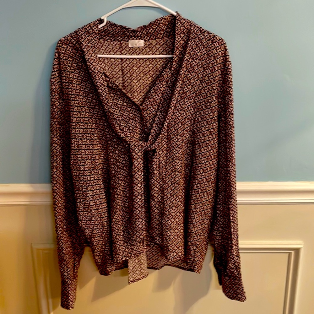 Printed Maroon and white button down